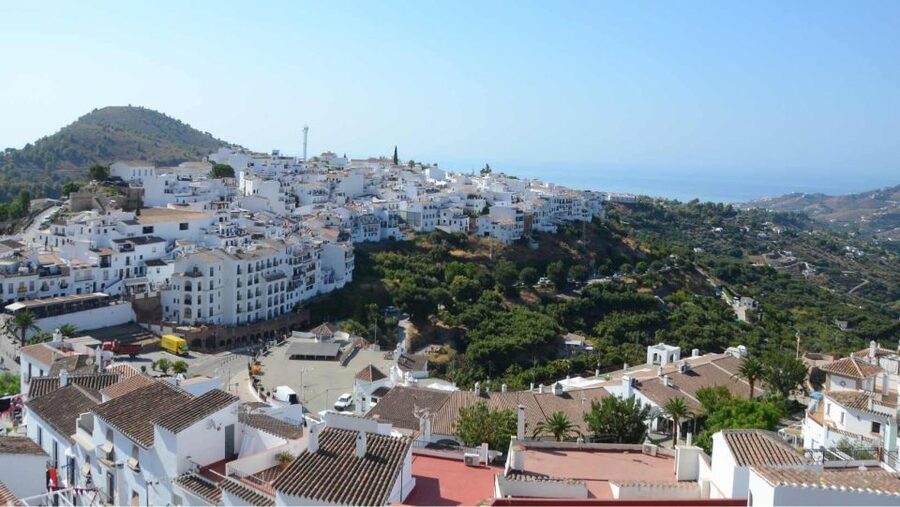 Malaga: Frigiliana & Nerja Tour with Local Product Tastings - Price and Value: Is $48 Fair for This Mix?