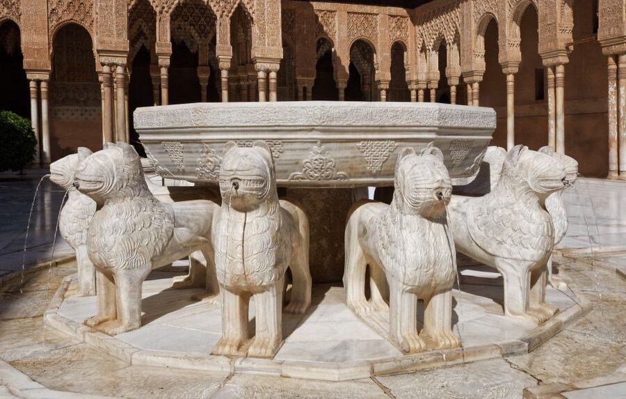 Malaga: Granada Day Trip with Alhambra, Palaces and Gardens - The schedule reality: how much free time do you get in Granada?