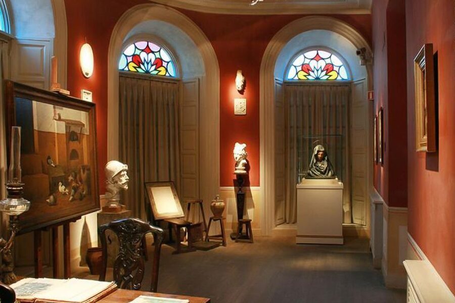 Malaga: Guided tour of Picasso's Birthplace Museum - Buenavista Palace, the setting that makes the story feel grounded