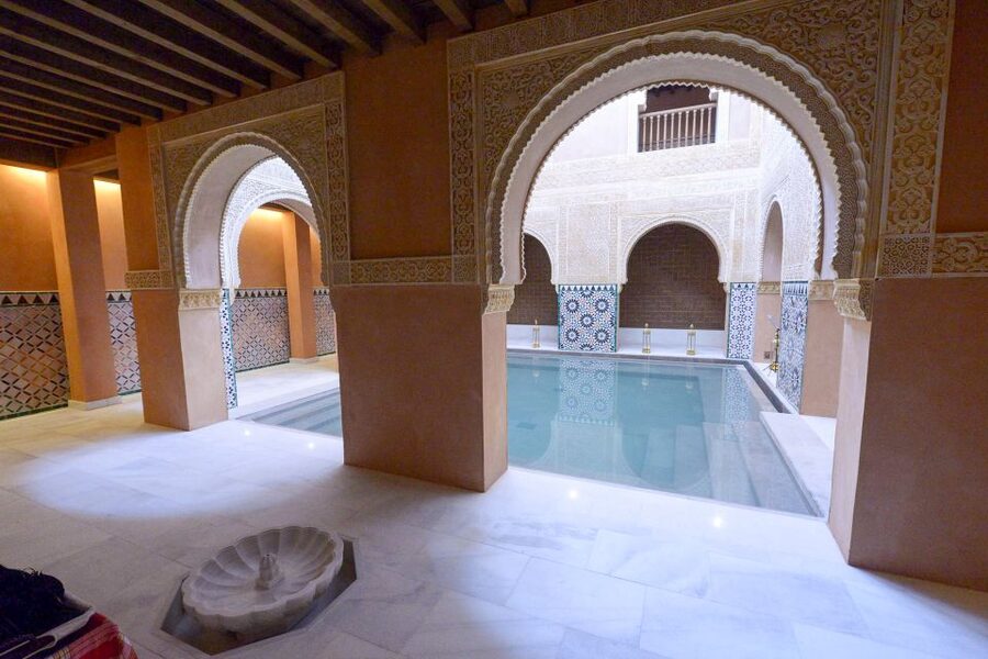 Malaga: Hammam Al Ándalus Entry Ticket with Massage - Should you book Hammam Al-Andalus entry ticket with massage?