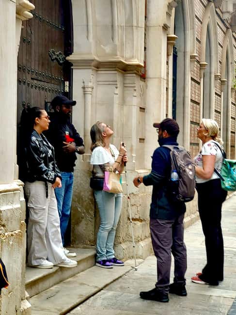 Málaga: Historic Center Tour with Local Guide - Catedral de la Encarnación and La Manquita: why this church still tells the story