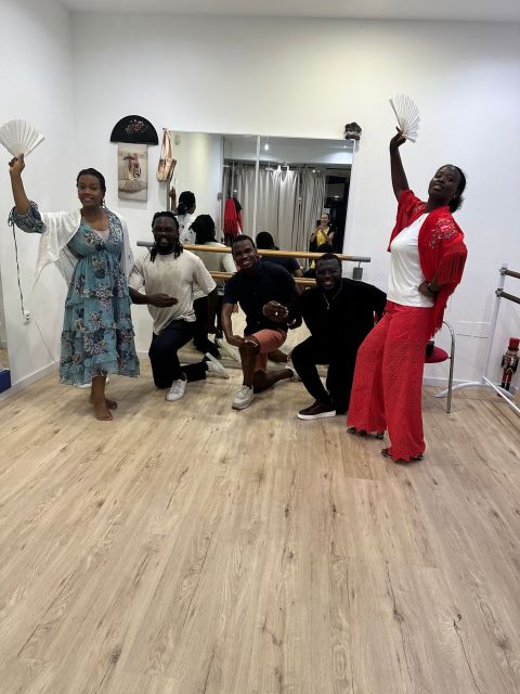 Málaga: Learn to dance flamenco rumba in 45 minutes - Who this class fits best (and when to choose something else)