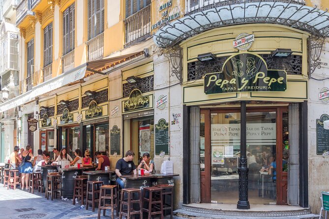 Malaga Market Food Tour: Tapas, Drinks, and Local Flavors - Calle Tomás de Cózar finale: Locas de Málaga or summer ice cream