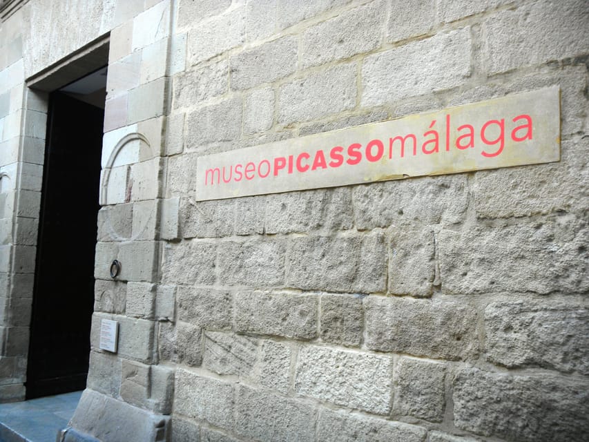 Malaga: Old Tour Walking Tour w/Cathedral & Picasso Museum - Malaga Cathedral inside: art styles, woodwork, and the story of La Manquita