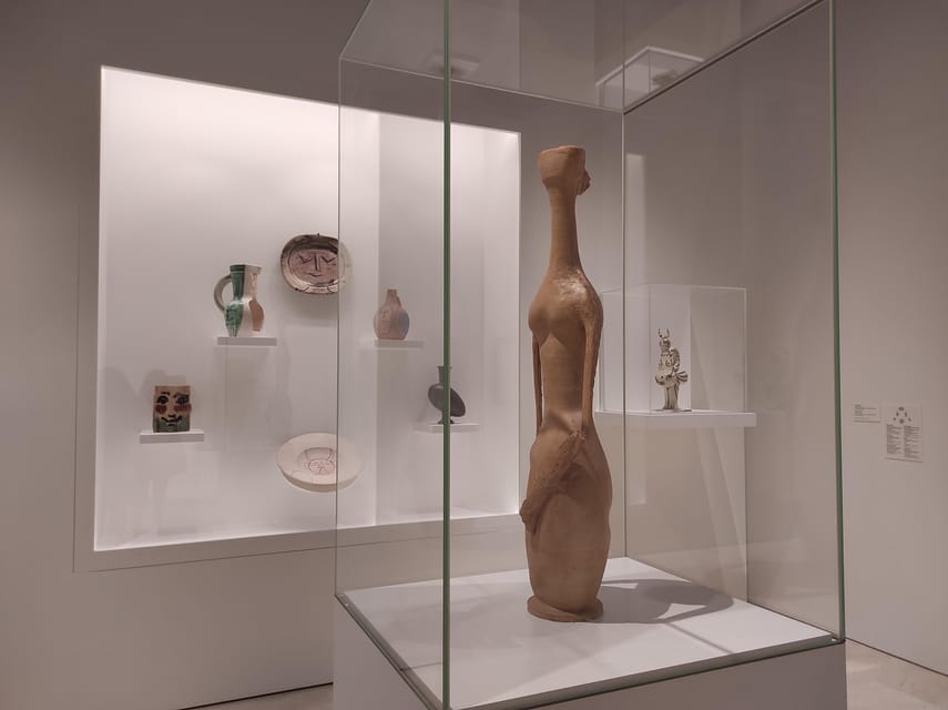 Malaga: Old Tour Walking Tour w/Cathedral & Picasso Museum - Small group size: the tradeoff you should be aware of