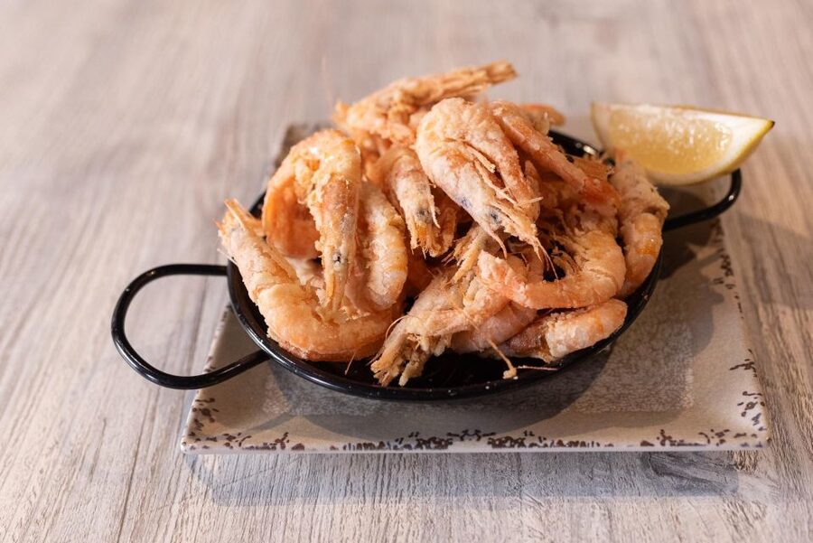 Malaga: Paella and Tapas Tour with The Best Flamenco Show - Flamenco show at a local venue: preferential seats and real energy