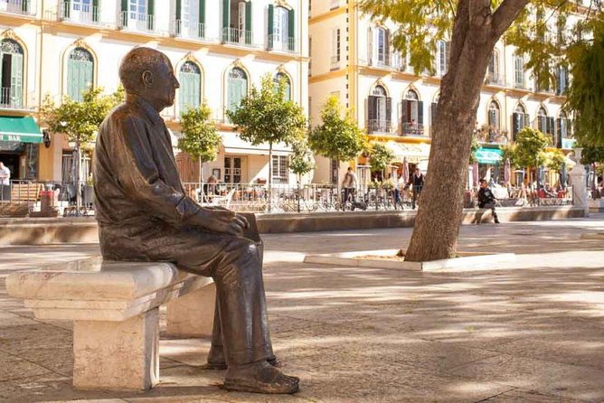 Málaga Picasso Museum Private Guided Tour - Comfort and logistics that matter in Málaga, especially in warm weather