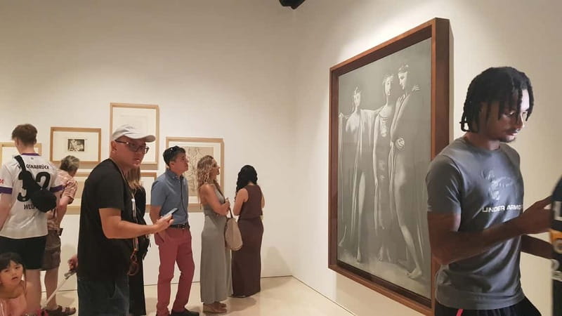 Malaga: Picasso Museum Tour Expert Art Guide, entrance fee included - Starting point and what Monica will do with your attention