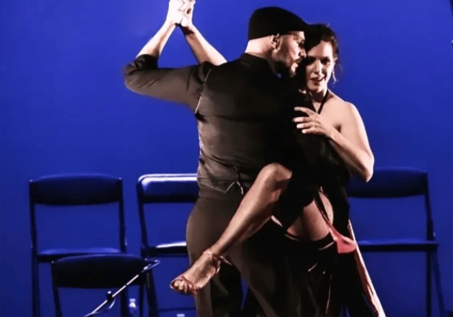 Malaga: Private Argentine Tango Lessons - Why Argentine tango in Malaga feels more personal than a normal dance class