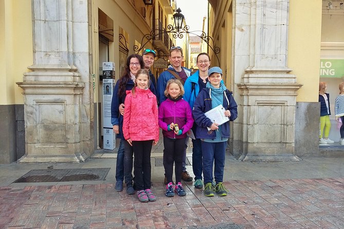 Málaga: Private Sightseeing Treasure Hunt - From Paseo del Parque to the Alcazaba: Views You Earn