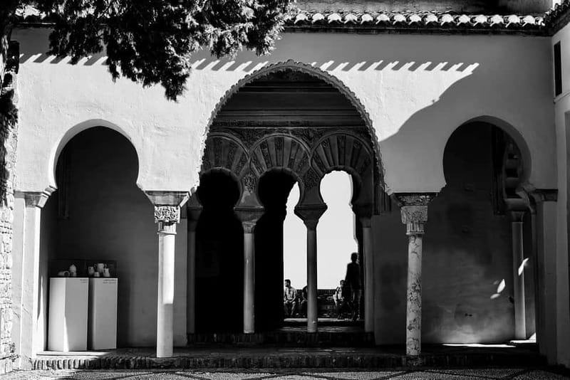 Malaga: Private Walking Tour with Official Guide - Practical tips to get more from your 2-hour private guide
