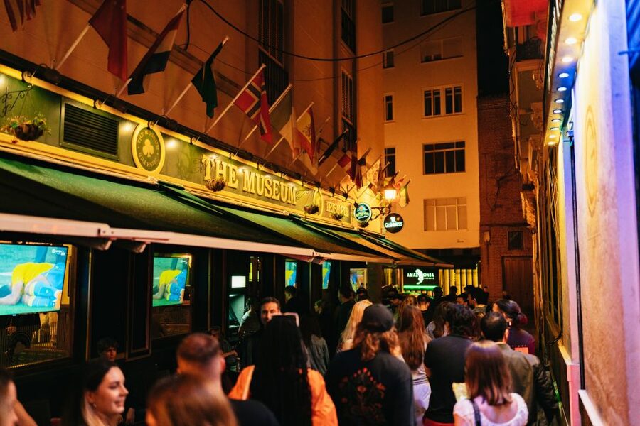 Malaga: Pubs and Clubs Crawl - Key highlights