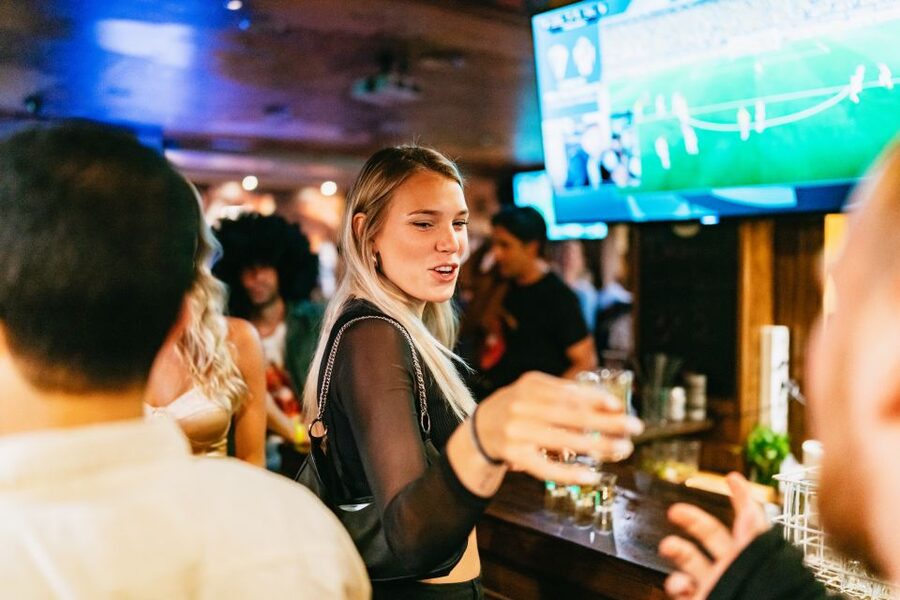 Malaga: Pubs and Clubs Crawl - Why This Malaga Pub and Clubs Crawl Works Better Than Wing-It