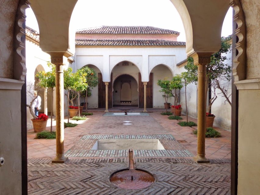 Malaga: Roman Theater and Alcazaba of Malaga Guided Tour - Alcazaba Fortress: Arabic Influence, Fortress Walks, And City Views You Can Feel