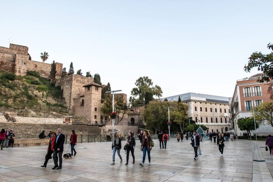 Malaga: Roman Theater and Alcazaba of Malaga Guided Tour - What The Best Guides Do Here, And Why It Matters For Your Experience