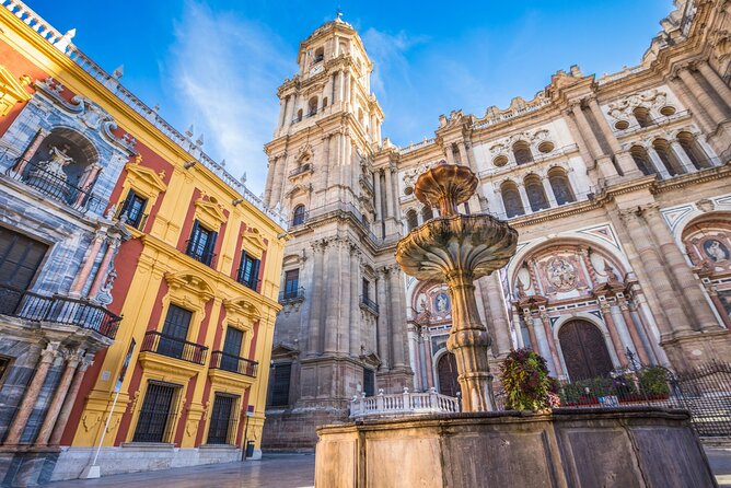 Malaga Scavenger Hunt and Sights Self-Guided Tour - Key points at a glance