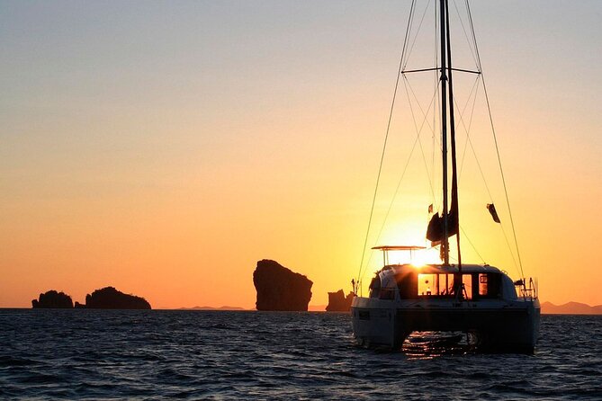 Malaga Sunset Cruise and Restaurant Dinner - Key highlights you should know
