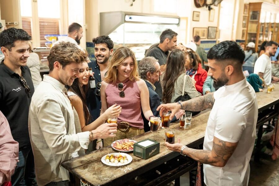 Málaga: Tapas, Wine & Rooftops Private Tour - Why Malaga’s tapas-and-wine route feels efficient