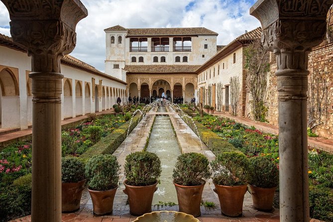 Malaga to Granada trip with Alhambra tickets included - Sacromonte caves and the culture behind the steep streets