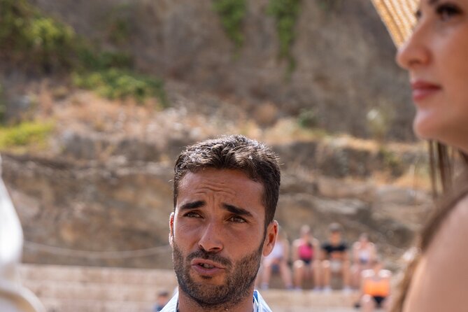 Malaga Walking Tour, Roman Theatre and Alcazaba with Tickets Included - Alcazaba: ending in the Muslim-era fortress with real views