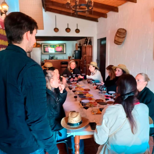 Malaga: White Village, Vineyard, and Wine Tasting Wine Tour - Bodegas Pérez Hidalgo: the guided vineyard-to-wine tasting flow