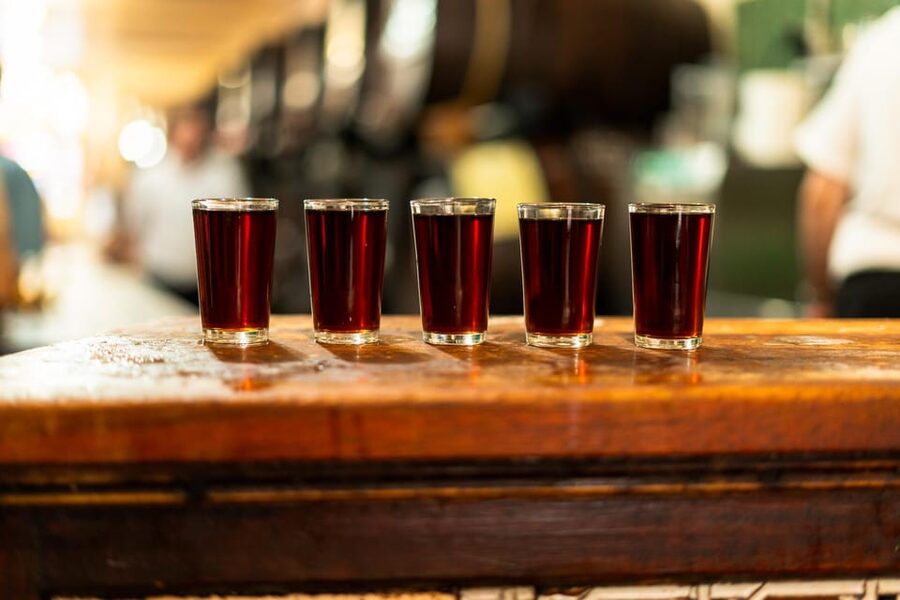 Malaga: Wine and Tapas Tour with Tastings and Drinks - Plaza de la Constitución meeting point, and what to expect before you taste