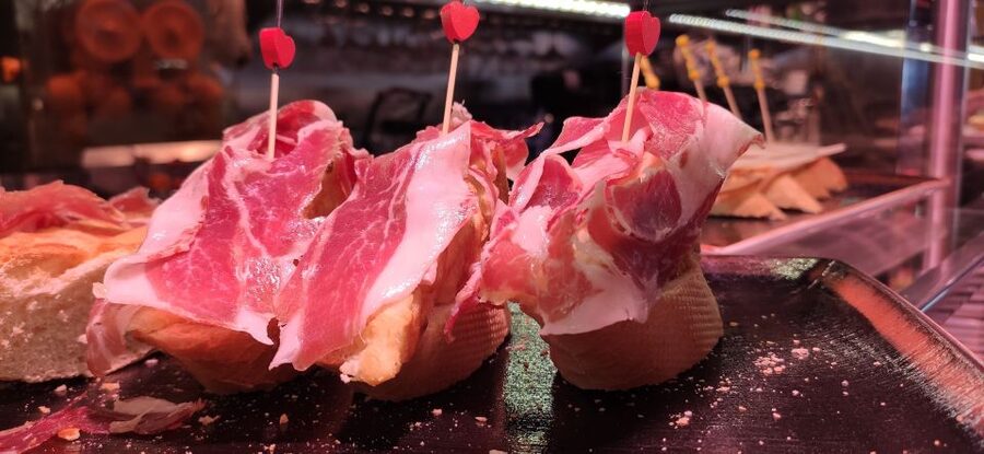 Malaga: Wine Guided Tour - Stop by Stop: How the Wine and Tapas Pairings Usually Play Out