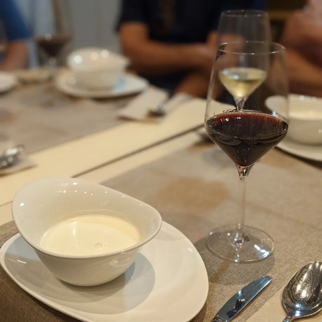 Málaga: Wine & Tapas Tour - Málaga in 3.5 hours, the relaxed wine-and-tapas pace