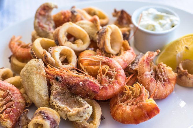 Marbella Food Tour: Tapas, Drinks and Delights with a Local - Stop 1 at Do Eat Better: Set the Stage, Then Start Eating