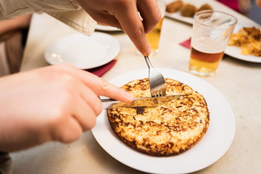 Marbella Food Tour with Tapas & Drinks with a Local - Marbella tapas without the tourist traps