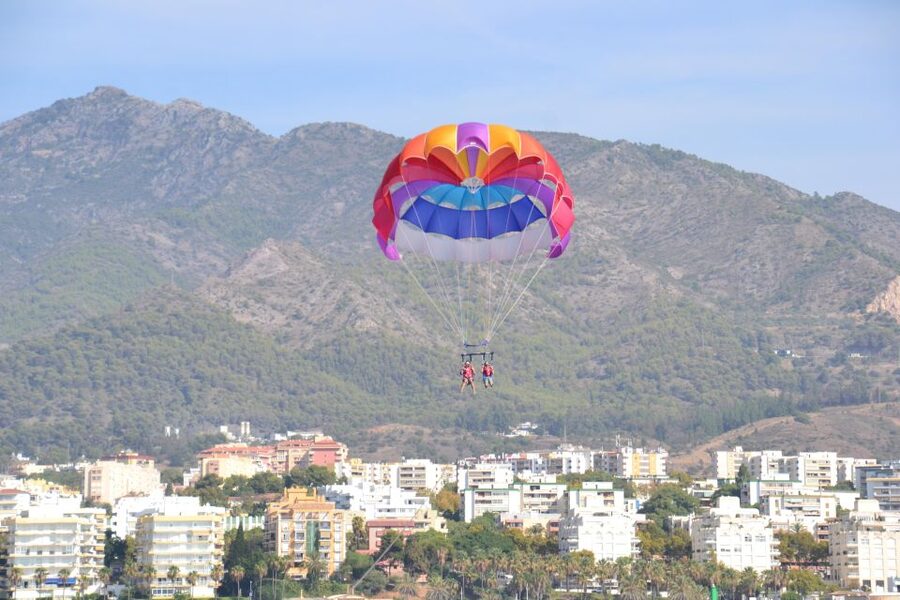 Marbella from the heights: Parasailing - Quick hits before you book