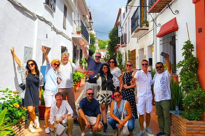 Marbella: group walking Tour - Avenida del Mar and the Dali sculptures you can spot quickly
