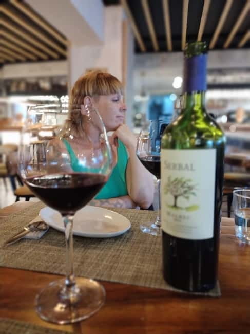 Marbella: Guided Market Tour with Tapas and Wine Pairings - First stop: Plaza de los Naranjos, where the market energy starts