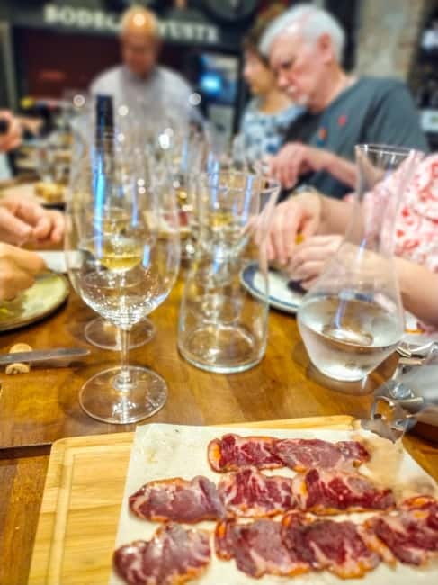 Marbella: Hidden Taverns, Tapas & Wine in the Old Town - Tavern Stop 2: tapas and wine that make sense together