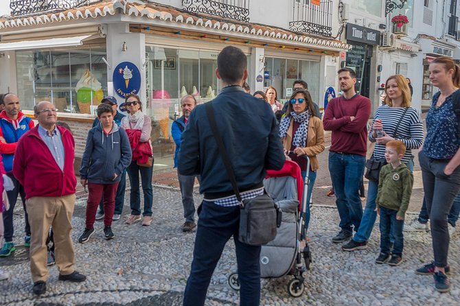Marbella Old Town: Group Tour with a True Local - Plaza Altamirano and the 1502 Palace Moment