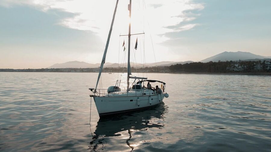 Marbella: Private Sailing Yacht Charter with Skipper - Your boat setup: what the Beneteau Oceanis 411 gets you