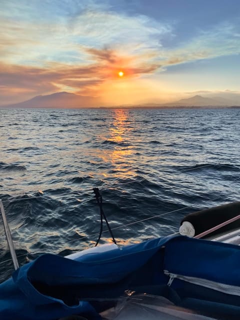 Marbella: Sunset Luxury Sailing Cruise in Puerto Banús - Why this Marbella sunset sail feels more like a party than a tour