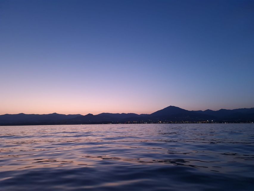 Marbella: Sunset Luxury Sailing Cruise in Puerto Banús - Marbella on the water, plus walk and short hike time