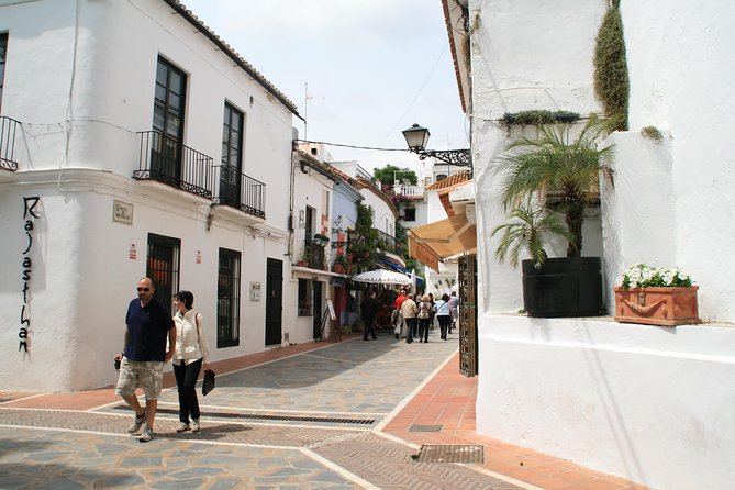 Marbella y Mijas Full Day Tour from Malaga - Marbella, Mijas, and Puerto Banus in one day, the smart way to do it