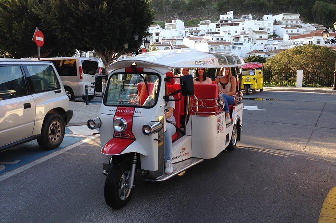Mijas: Panoramic city tour in an electric Tuk Tuk - Meeting at Av. del Compás, then settling into the right route