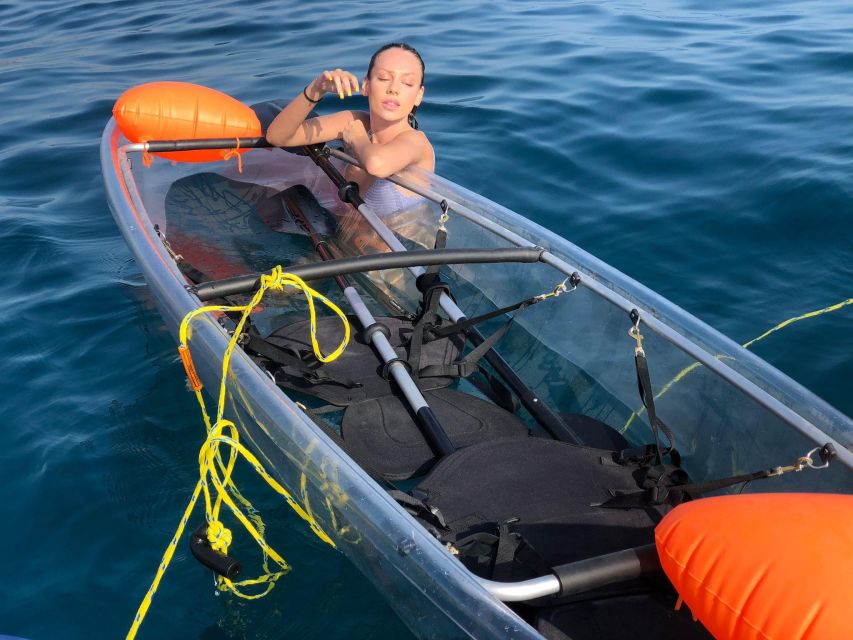 Nerja: Free Kayak Route along the cliffs of Nerja and Maro - The wolf cave, when you can enter and when you should wait