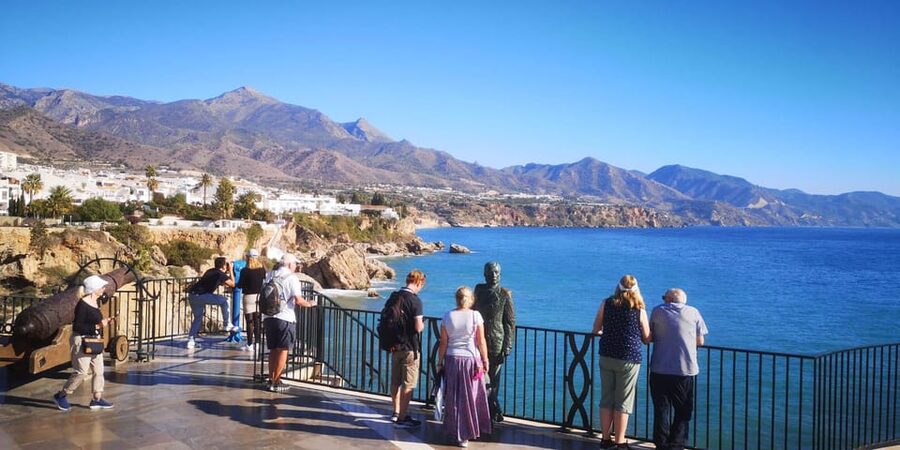 Nerja, Frigiliana & El Acebuchal: Full-Day Semi-Private Tour - Nerja and the Balcón de Europa Area: Coastal Town, Guided Walk