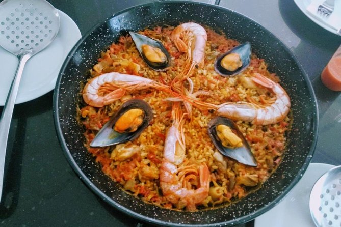 Paella Cooking Class in Malaga - Making paella the Malaga way: sofrito, rice, and timing