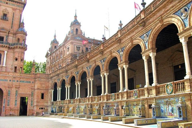 Private 12-Hour Tour to Sevilla from Malaga with Hotel pick up - English-speaking guide support, with a strong family-friendly track record