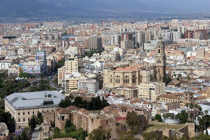 Private 4-hour City Tour of Malaga - How the private vehicle really affects your time
