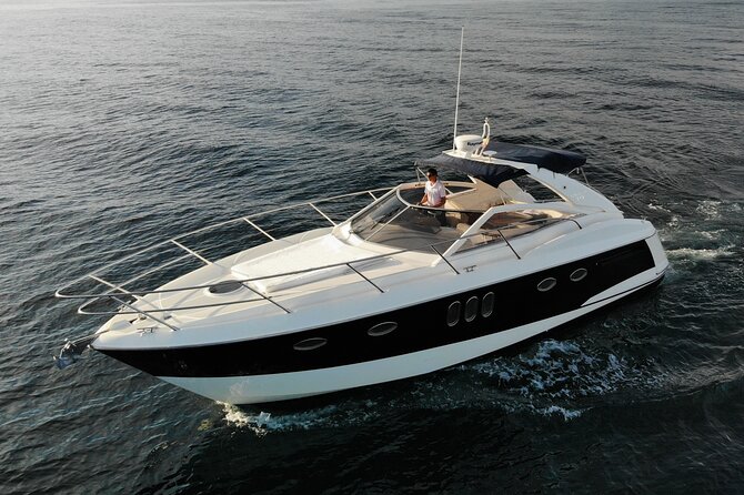 Private 4h Half-Day Luxury Boat Trip from Puerto Banus, Marbella - The crew factor: attentive hosting and a calm captain