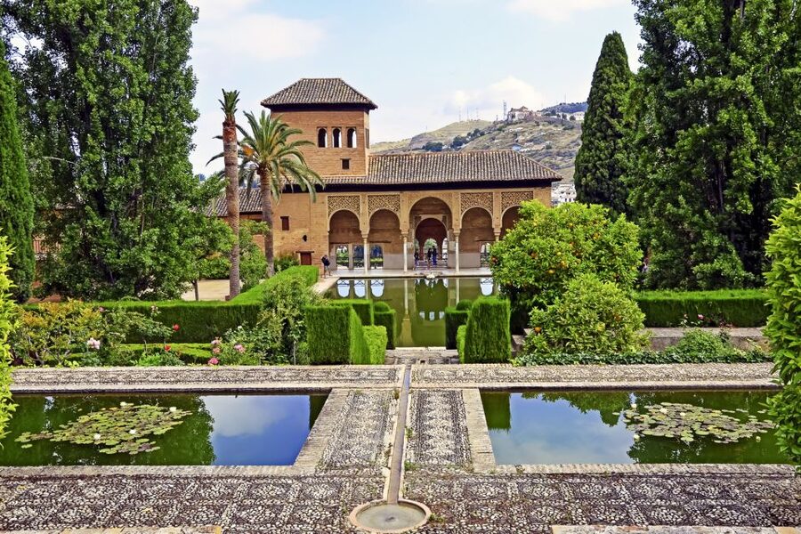 Private Alhambra Tour From Malaga & Surrounds - Your One-Hour Window to Explore at Your Pace