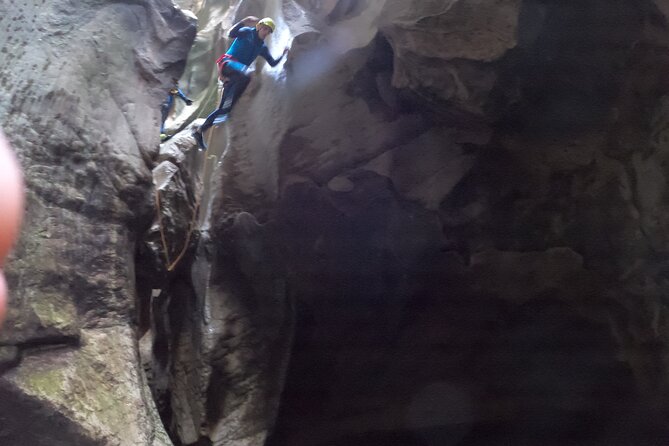 Private canyoning adventure in the Buitreras Canyon - Safety and the guide team, from Julio and Dario to Tere