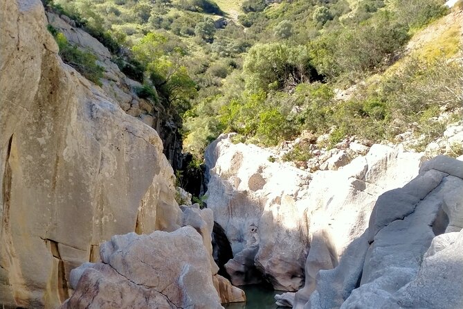 Private canyoning adventure in the Buitreras Canyon - What happens on the route, from the Los Alemanes bridge onward