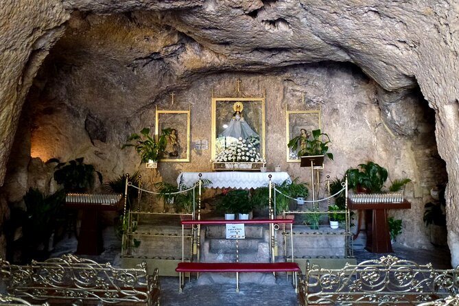 Private Day Trip to Las Mijas from Malaga - Iglesia Parroquial de la Inmaculada Concepción, 1631 Origins and Frescoes